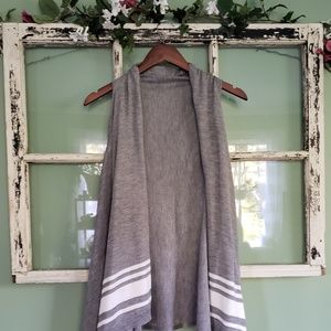 Grey & White Soft Sleeveless Wrap Shawl Cape